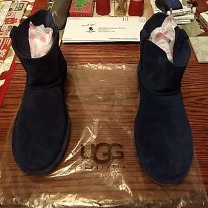 Royal Blue Size 7 Cardi Uggs